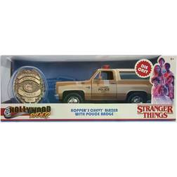 Jada Stranger Things Hoppers Chevy Blazer with Sheriffs Badge 1:24