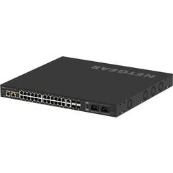 Netgear M4250-26G4F-PoE++ (GSM4230UP-100EUS)