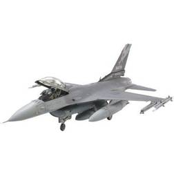 Tamiya F 16C Falcon 1:48