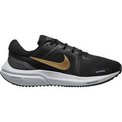 NIKE Air Zoom Vomero 16 W - Black/Dark Smoke Grey/Pure Platinum/Metallic Gold Coin