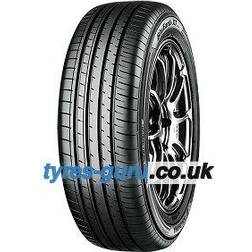 Yokohama BluEarth-XT (AE61) (215/50 R18 92V)