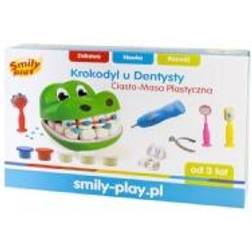 Smily Play Cake-Plastic Crocodile at the dentist