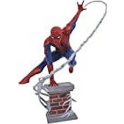 Marvel Diamond Select Toys Premiere: Amazing Spider-man Statue (aug172645)