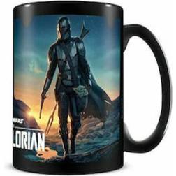 Pyramid International Star Wars The Mandalorian Nightfall Mugg 31.5cl