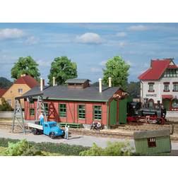 Auhagen Hangar à locomotives, 2 places avec grue-portique, voie étroite H0e 11 355 H0