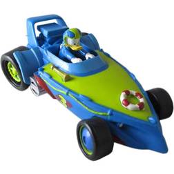Bullyland Disney Donald Duck with your Racing Car