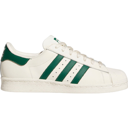 Adidas "Superstar" Sneakers