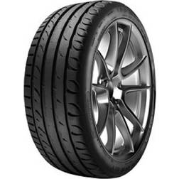 Taurus Ultra High Performance 235/40 R19 96Y XL