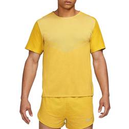 Nike Techknit Ultra Run Division Short Sleeve Running Top Men - Yellow