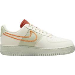 NIKE Air Force 1 '07 Low W - Coconut Milk/Olive Aura/Rattan/Light Curry