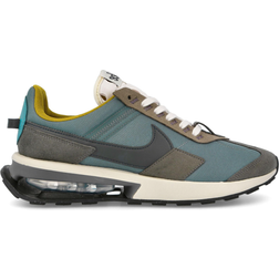 NIKE Air Max Pre-Day LX M - Hasta/Iron Grey/Cave Stone/Anthracite