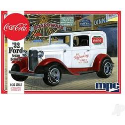 MPC 1932 Ford Sedan Delivery (Coca Cola) 1:25