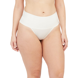 Spanx Undie-tectable Thong - Powder