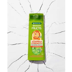 Garnier Fructis Vitamin & Strength Shampoo 250ml