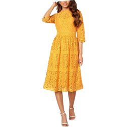 Happy Holly Madison Lace Dress - Yellow