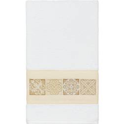 Linum Home Textiles Vivian Embellished Bath Towel White (137.16x68.58cm)