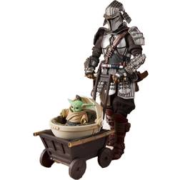 Star Wars SD Toys The Mandalorian Ronin Mandalorian Beskar Armor and Grogu Action Figure