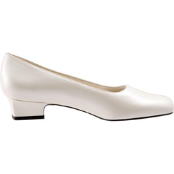 Trotters Doris W - White Pearl