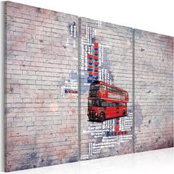 Arkiio Runt Storbritannien av Routemaster Triptych 120x80 Tavla