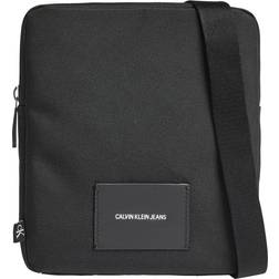 Calvin Klein Skuldertaske Sort