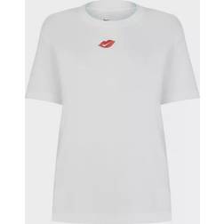 Nike Love T Shirt Ladies