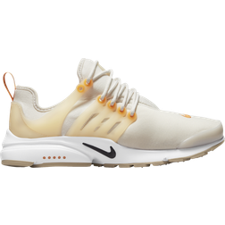 NIKE Air Presto W - Phantom/Black/Sanddrift/Light Curry