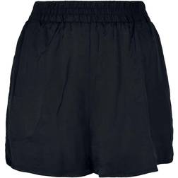 Urban Classics Viscose Satin Resort Shorts - Schwarz