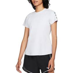 Nike Dri-FIT Run Division Women's Short-Sleeve Top