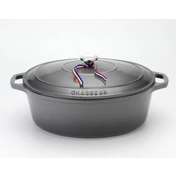 Chasseur Oval Cast Iron with lid 1.049 gal