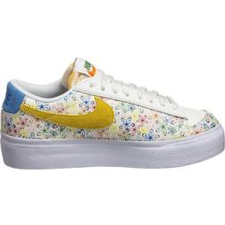 Nike Blazer Low Platform W - Beige/Yellow/Blue