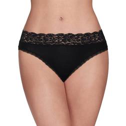 Vanity Fair Flattering Lace Bikini