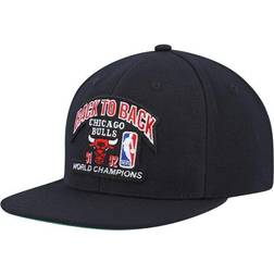 Mitchell & Ness Chicago Bulls Hardwood Classics 1991-1992 Back-to-Back Champions Snapback Cap Sr