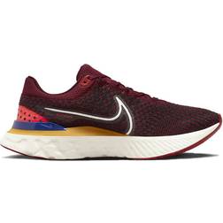 NIKE React Infinity Run Flyknit 3 M - Dark Beetroot/University Gold/Bright Crimson/White