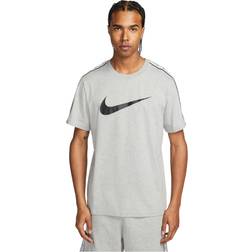 Nike Repeat pack T-shirt