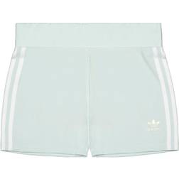 adidas Adicolor Classics Traceable shorts Almost