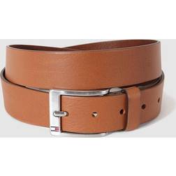 Tommy Hilfiger Men's plain leather belt with metallic buckle, Brown