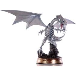 Dark Horse Yu-Gi-Oh! Blue-Eyes White Dragon 14-Inch White Statue