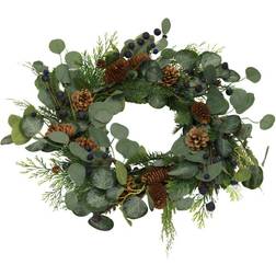 Nordic Winter Wreath with Blueberries Green