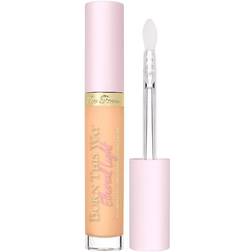 Too Faced Born This Way Ethereal Light Concealer Anticernes