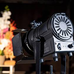 Eurolite AKKU THA-20PC projecteur de théâtre