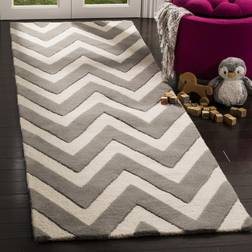 Safavieh Kids Wide Chevron