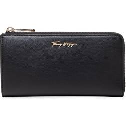 Tommy Hilfiger Large black wallet with zip and metallic logo, Black.