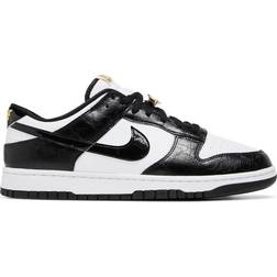 Nike Dunk Low SE World Champ - White/Metallic Gold/Black