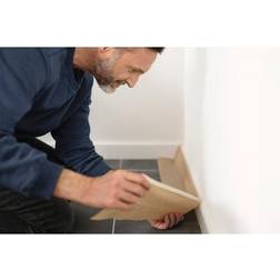 TESA Easy Cover UNIVERSAL Papel Protector Papel de Enmascarar 2en1 con Cinta de Enmascarar Autoadhesiva para Trabajos de Pintura y Renovación 25 m x 18 cm, Marrón
