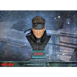 First4Figures Solid Snake Life-Size Buste 1/1 56 cm