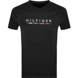 Tommy Hilfiger NYC Logo Slim Fit T-shirt