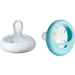 Tommee Tippee Breast-Like Pacifier Soother, 0-6 Months White & Ice Blue, 2 Pack