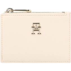 Tommy Hilfiger Slim Monogram Plaque Wallet SUGARCANE