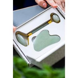 Grums The Gua Sha Box Jade Heart Stone + Roller
