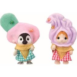 Sylvanian Families Le duo costumé Crèmes glacées 5685 Bébé Pingouin et Chat Roux avec costumes exclusifs